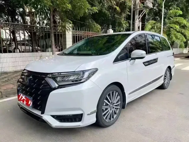 Фотография автомобиля — Honda Elysion