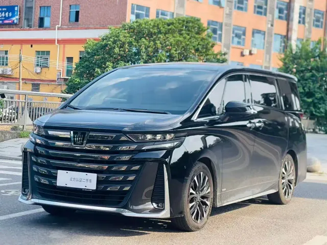 Фотография автомобиля — Toyota Vellfire