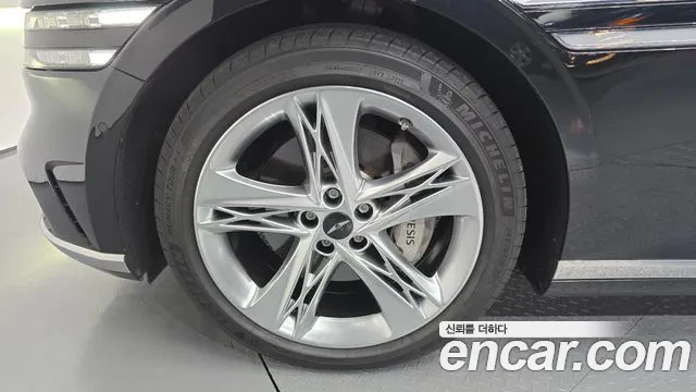 Genesis G90 Бензин 3.5 турбо AWD — Фото автомобиля 5