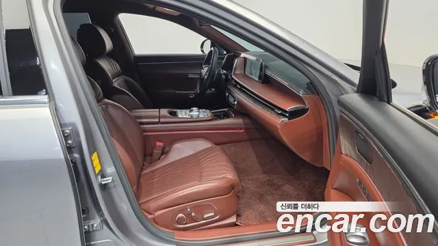 Genesis G90 Бензин 3.5 турбо AWD — Фото автомобиля 8