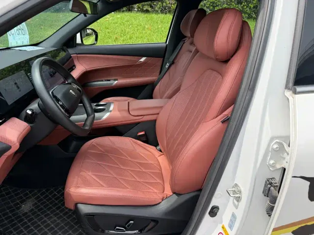 Changan CS75 Plus — Фото автомобиля 8