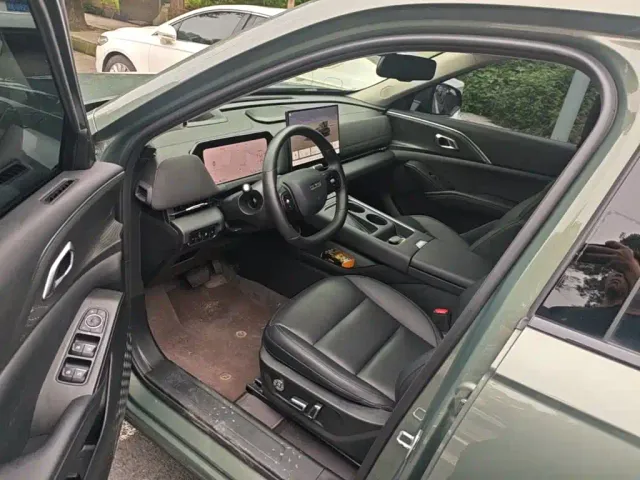 Haval Xiaolong MAX — Фото автомобиля 15