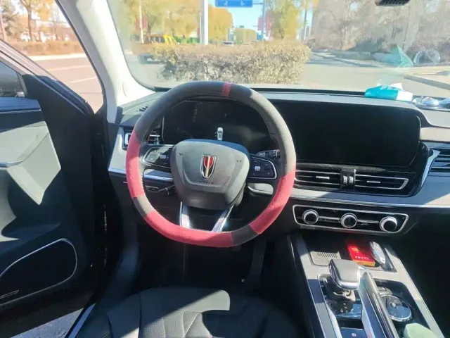 Hongqi HS5 — Фото автомобиля 6