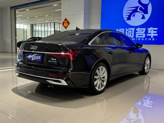 Audi A6L — Фото автомобиля 13