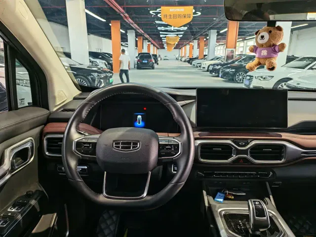 Geely Haoyue — Фото автомобиля 12