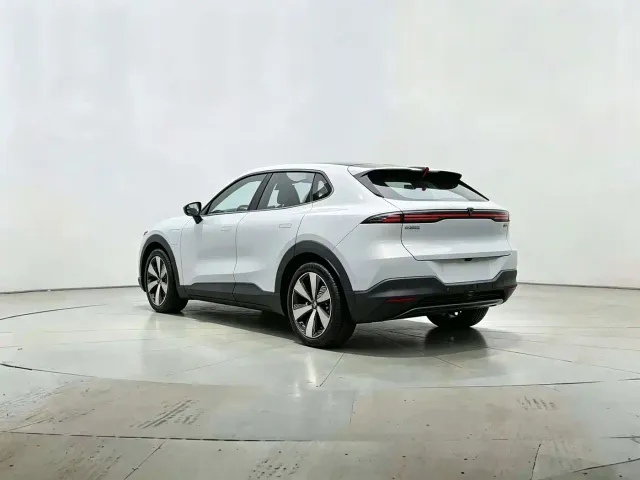 Deepal S05 — Фото автомобиля 9