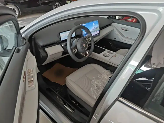 Baojun Xiangjing — Фото автомобиля 14