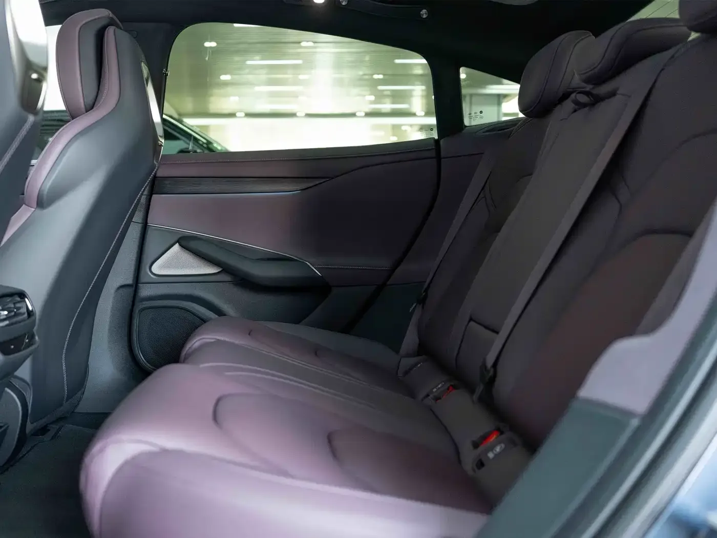 Xiaomi Auto Xiaomi SU7 2024 AWD Extended Range Advanced Smart Driving Max Edition — Фото автомобиля 16