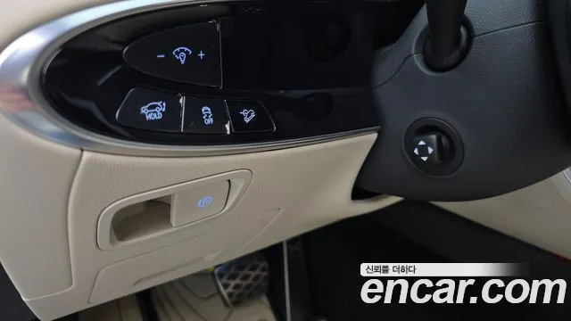 Genesis GV70 2.5T Бензин AWD — Фото автомобиля 24
