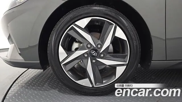 Hyundai Avante CN7 — Фото автомобиля 5