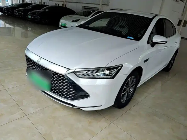 Фотография автомобиля — BYD Qin PLUS