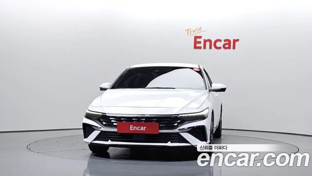 Hyundai Avante — Фото автомобиля 3