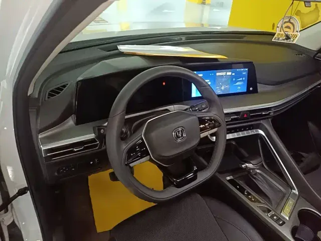 Changan CS35 Plus — Фото автомобиля 9