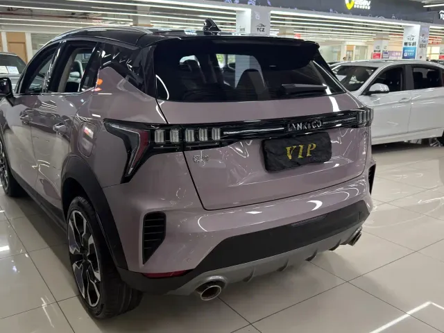 Lynk & Co 06 — Фото автомобиля 10