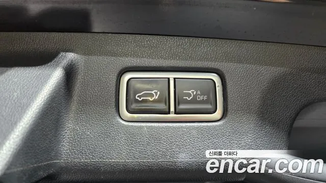 Kia Sorento Новый Sorento 4 поколение Бензин 2.5T 2WD — Фото автомобиля 24