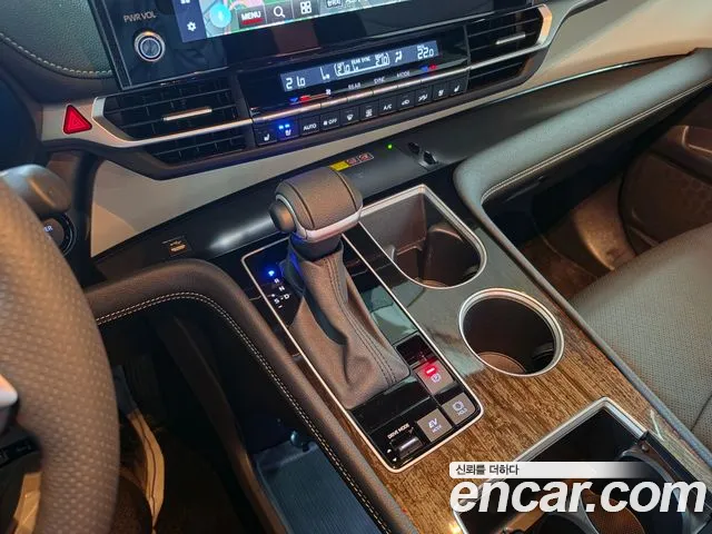 Toyota Sienna — Фото автомобиля 9