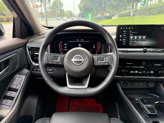 Nissan X-Trail 2023 e-POWER Super Hybrid Dual Motor AWD Supreme Edition — Фото автомобиля 14