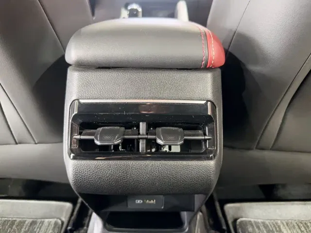 Geely Binyue — Фото автомобиля 23