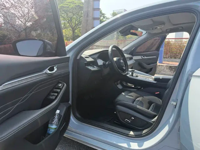Geely Xingrui — Фото автомобиля 5