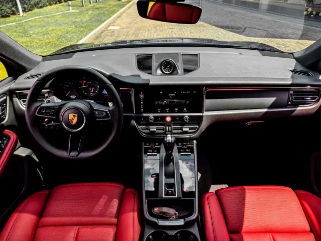 Porsche Macan — Фото автомобиля 13