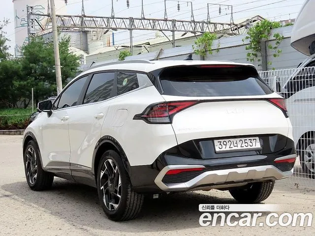 Kia Sportage Sportage 5-е поколение Бензин 1.6 турбо 2WD — Фото автомобиля 3