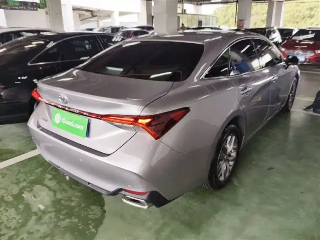 Toyota Avalon — Фото автомобиля 6