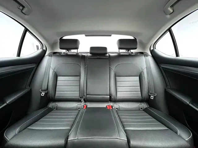 Skoda Superb — Фото автомобиля 9