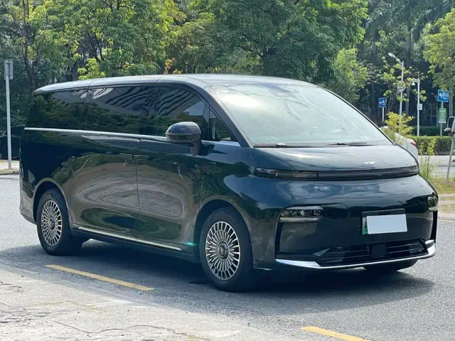 Geely Yizhen L380 — Фото автомобиля 3