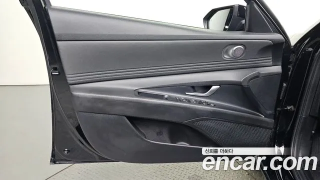 Hyundai Avante CN7 — Фото автомобиля 13