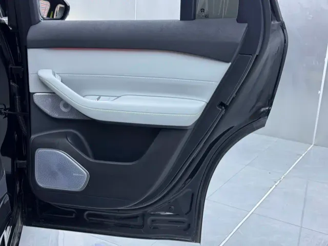 Nio EC6 — Фото автомобиля 24