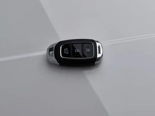 Hyundai Elantra — Фото автомобиля 19