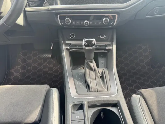 Audi Q3 — Фото автомобиля 13
