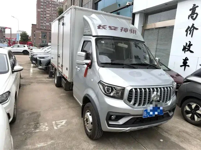 Changan Shenqi T30 — Фото автомобиля 3