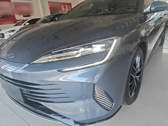 BYD Seal — Фото автомобиля 23