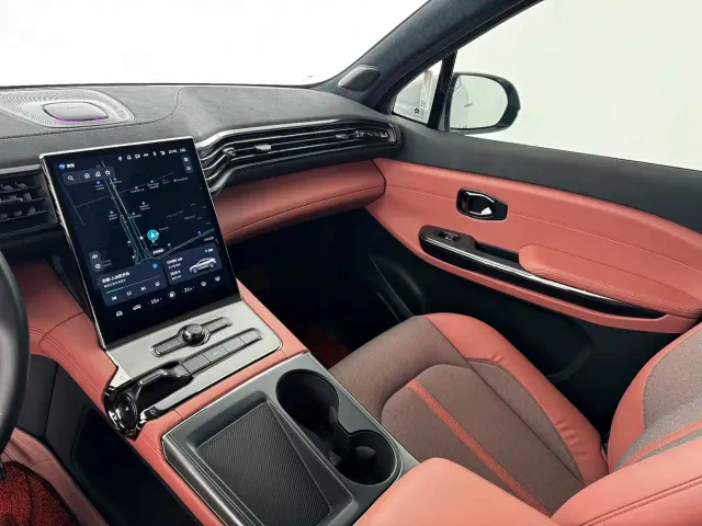 Nio EC6 — Фото автомобиля 8