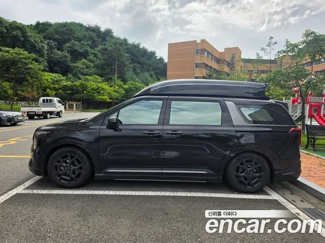 Kia Carnival Generation 4 — Фото автомобиля 5