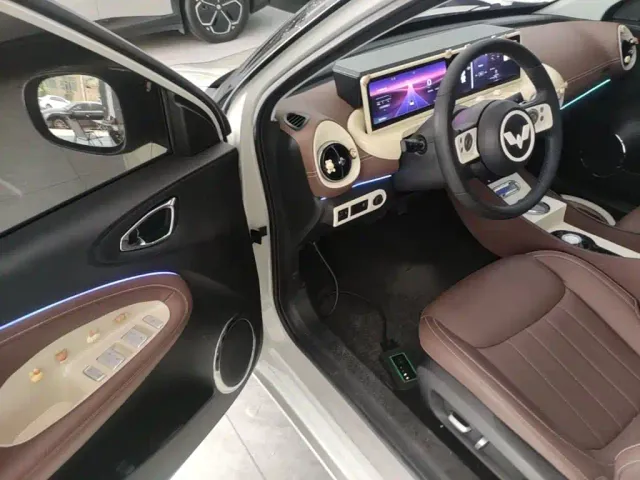 Wuling Bingo — Фото автомобиля 15