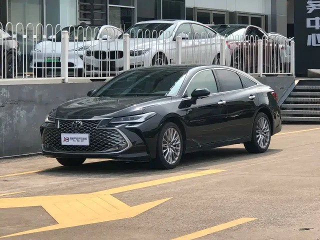 Фотография автомобиля — Toyota Avalon