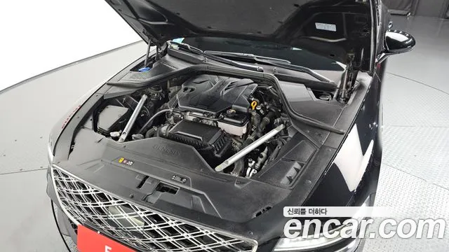 Genesis G80 Бензин 2.5 турбо AWD — Фото автомобиля 4