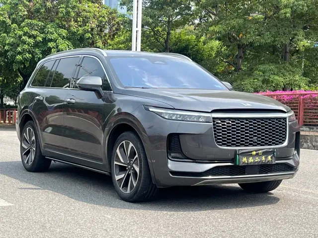 Li Auto ONE — Фото автомобиля 3