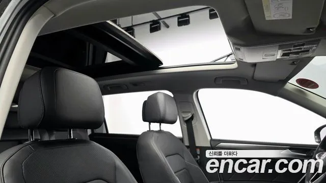 Volkswagen Tiguan — Фото автомобиля 20