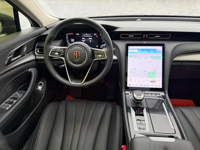 Hongqi H5 — Фото автомобиля 16