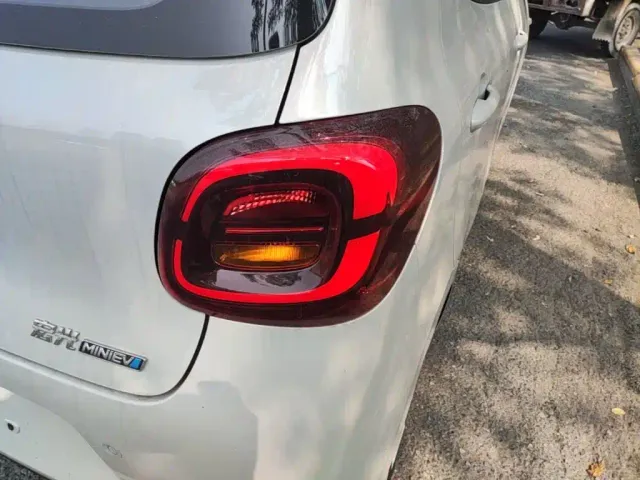 Wuling Hongguang Mini EV — Фото автомобиля 7