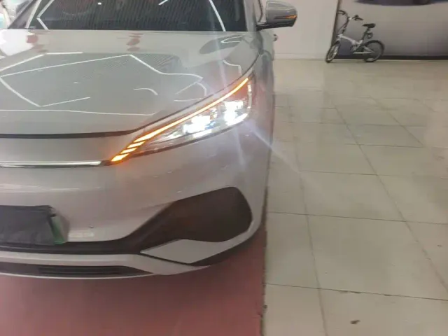 BYD Yuan PLUS — Фото автомобиля 23