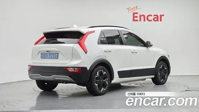 Kia Niro Niro (New) — Фото автомобиля 2