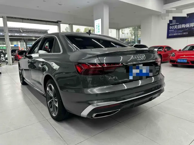 Audi A4L — Фото автомобиля 9