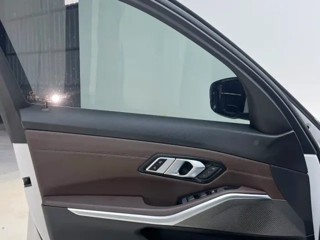 BMW 3 Series — Фото автомобиля 25