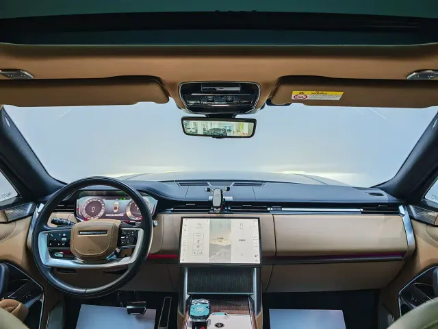 Land Rover Range Rover — Фото автомобиля 15
