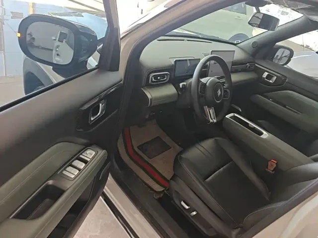 Baojun Yep Plus — Фото автомобиля 15