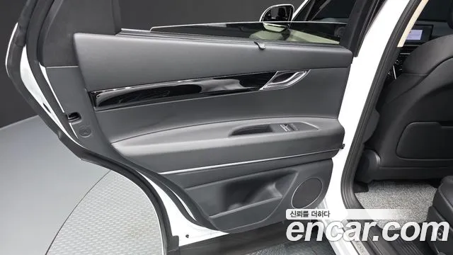 Genesis GV80 2.5T Бензин AWD — Фото автомобиля 25